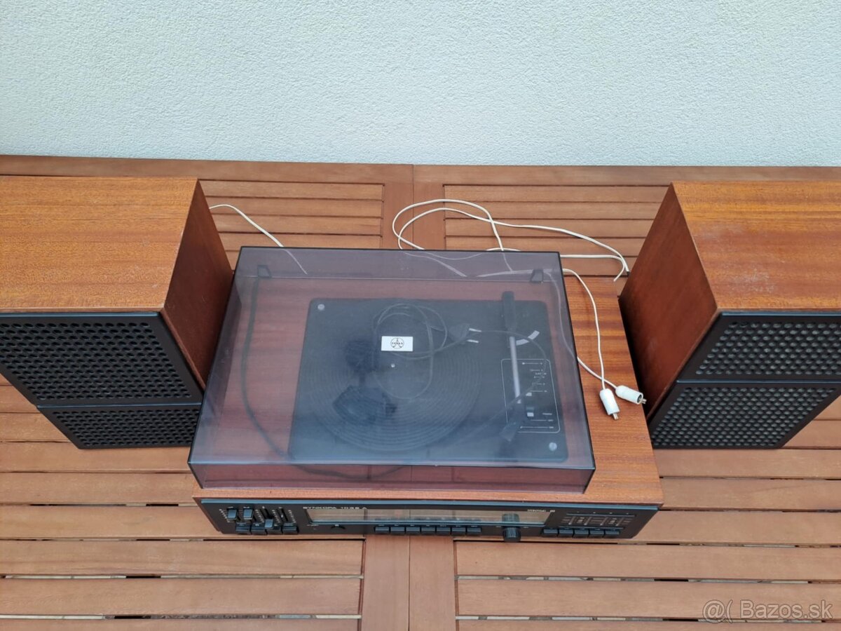 Predam radiogramafon TESLA Synkopa 1032. - 2