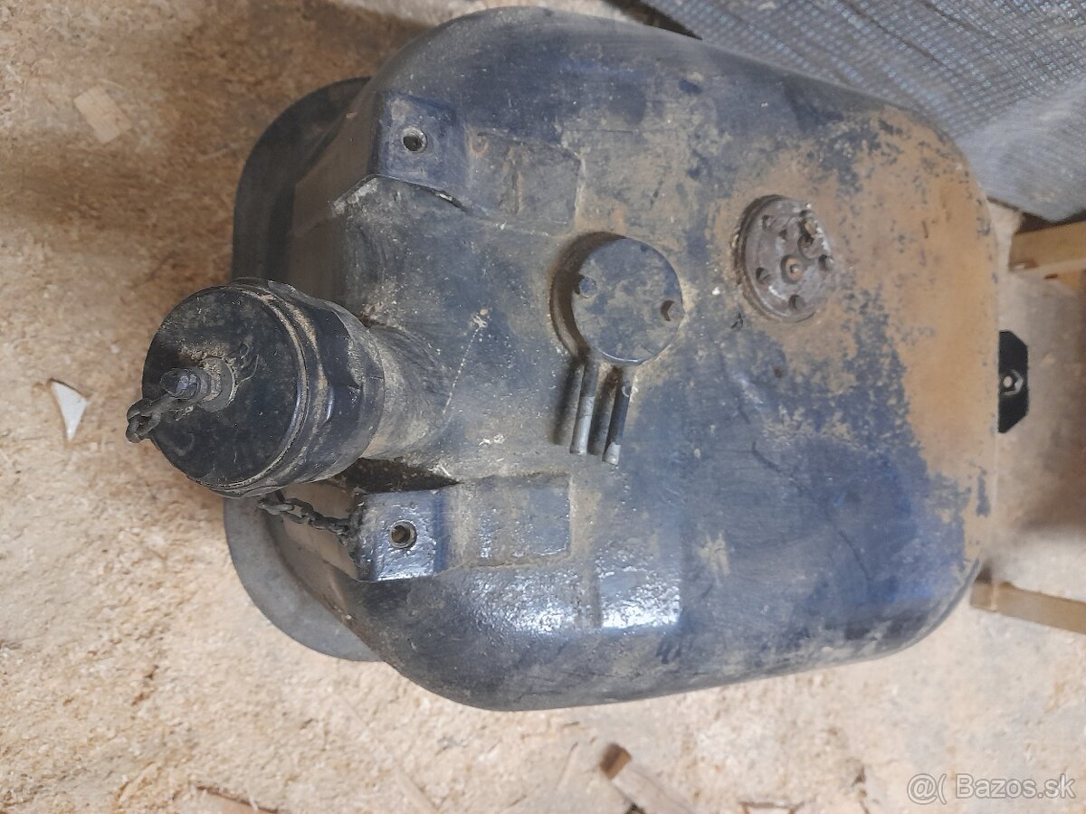 Palivova nádrž Zetor - 2