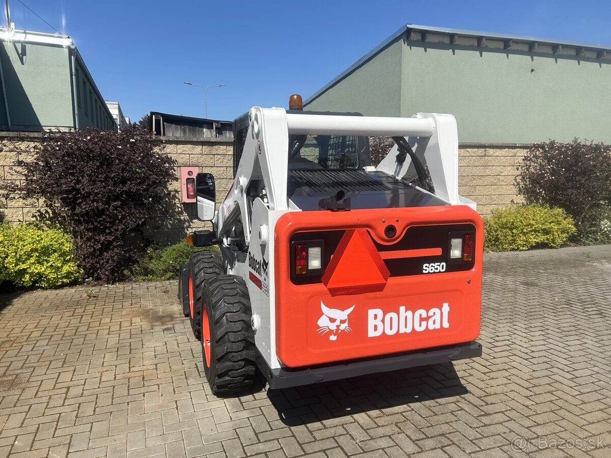 Bobcat S650 nakladač + vidle - 2