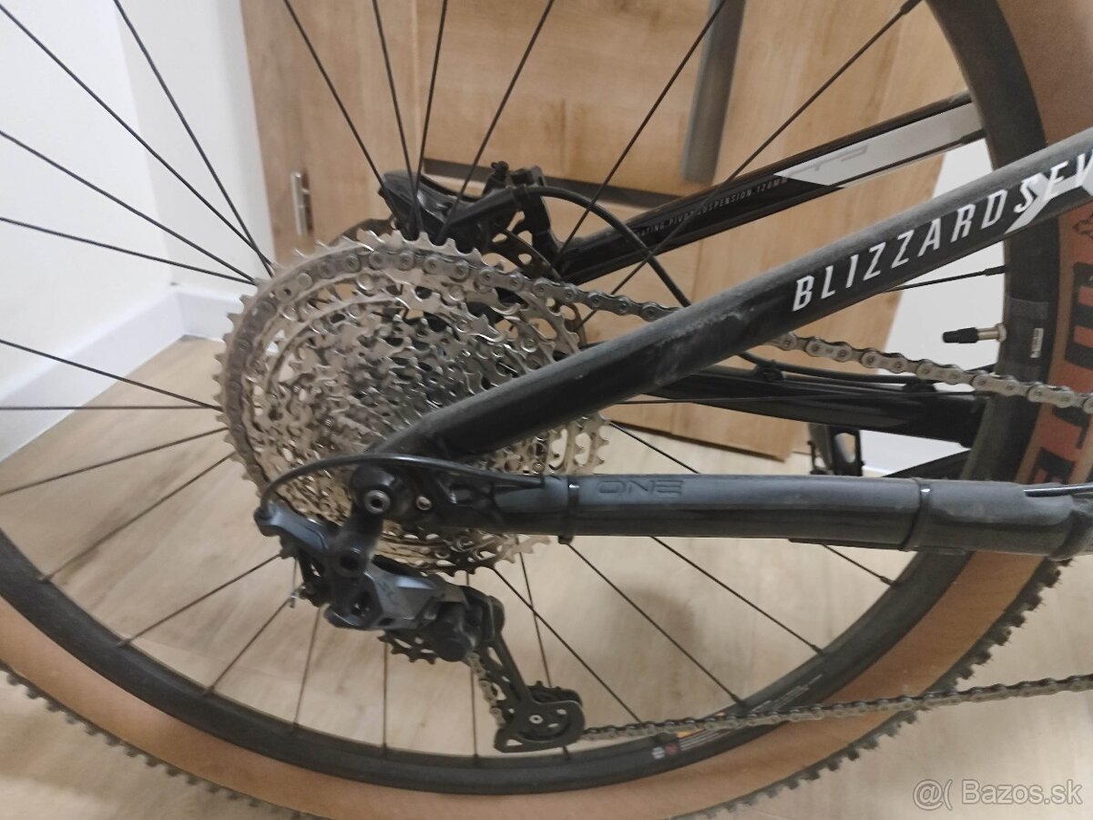 Rock machine Blizzard XCM - 2