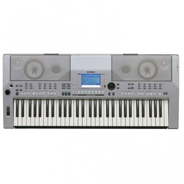 Yamaha PSR S500 - 2