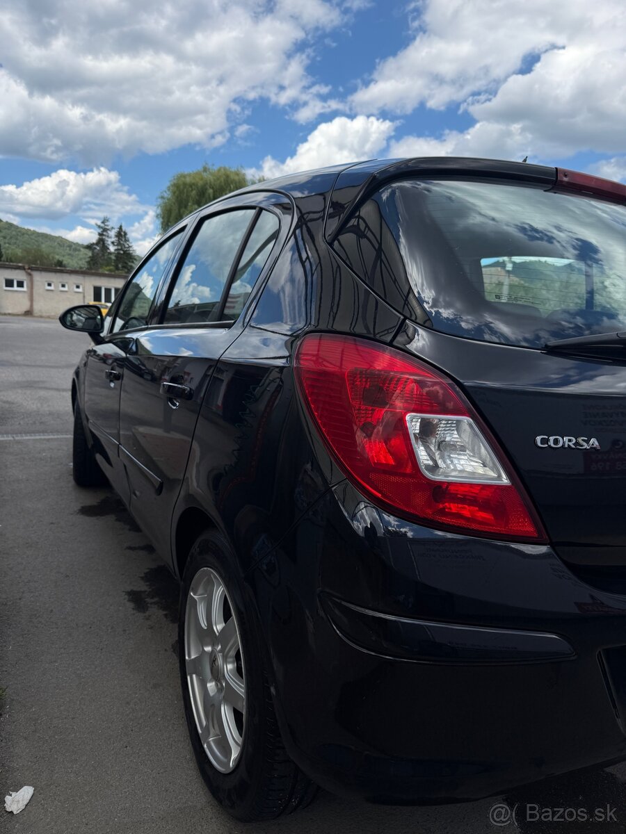 Opel Corsa 1.2 benzín, r. 2007 - 2