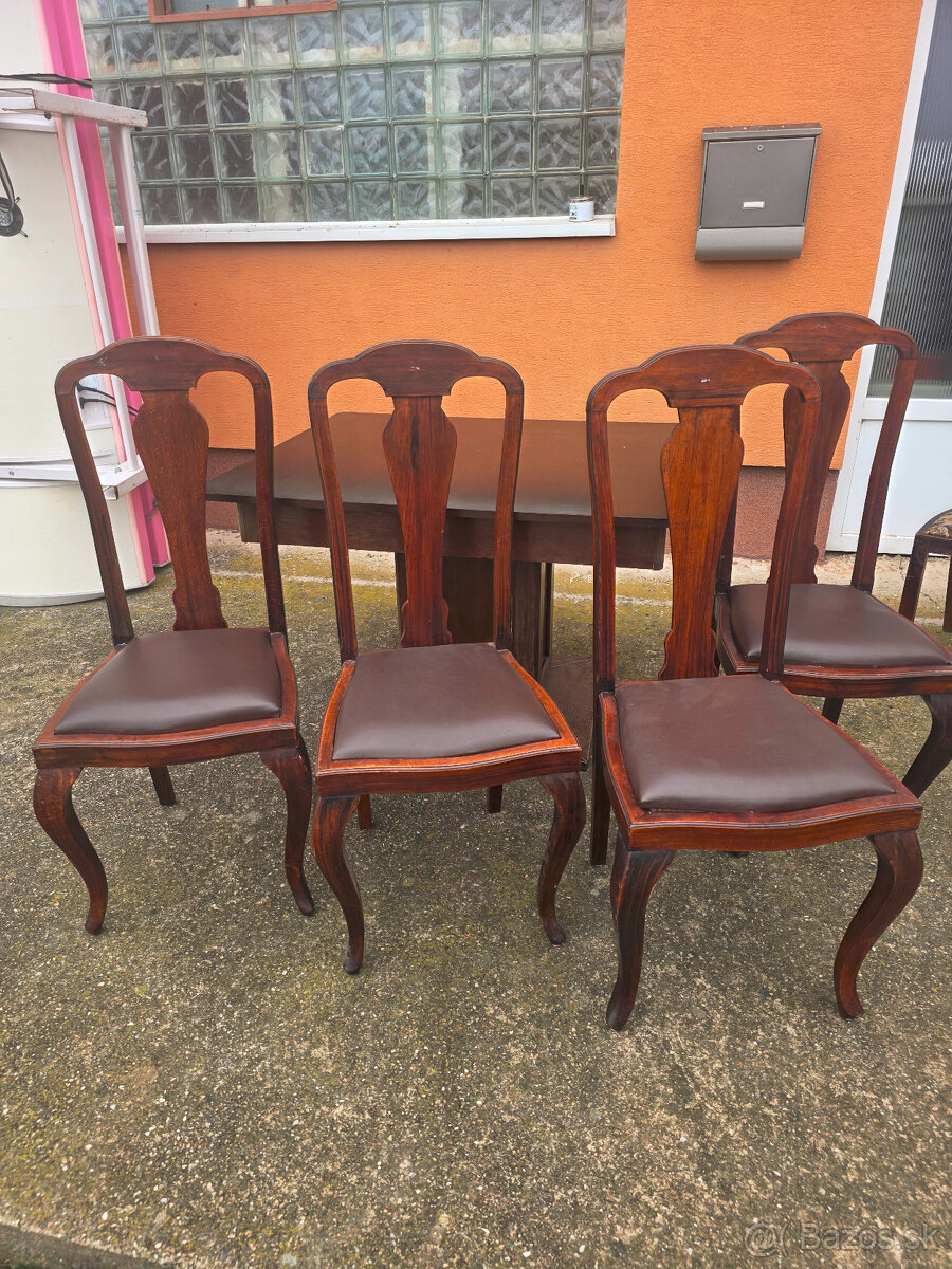 Staroźitné stoličky - 2