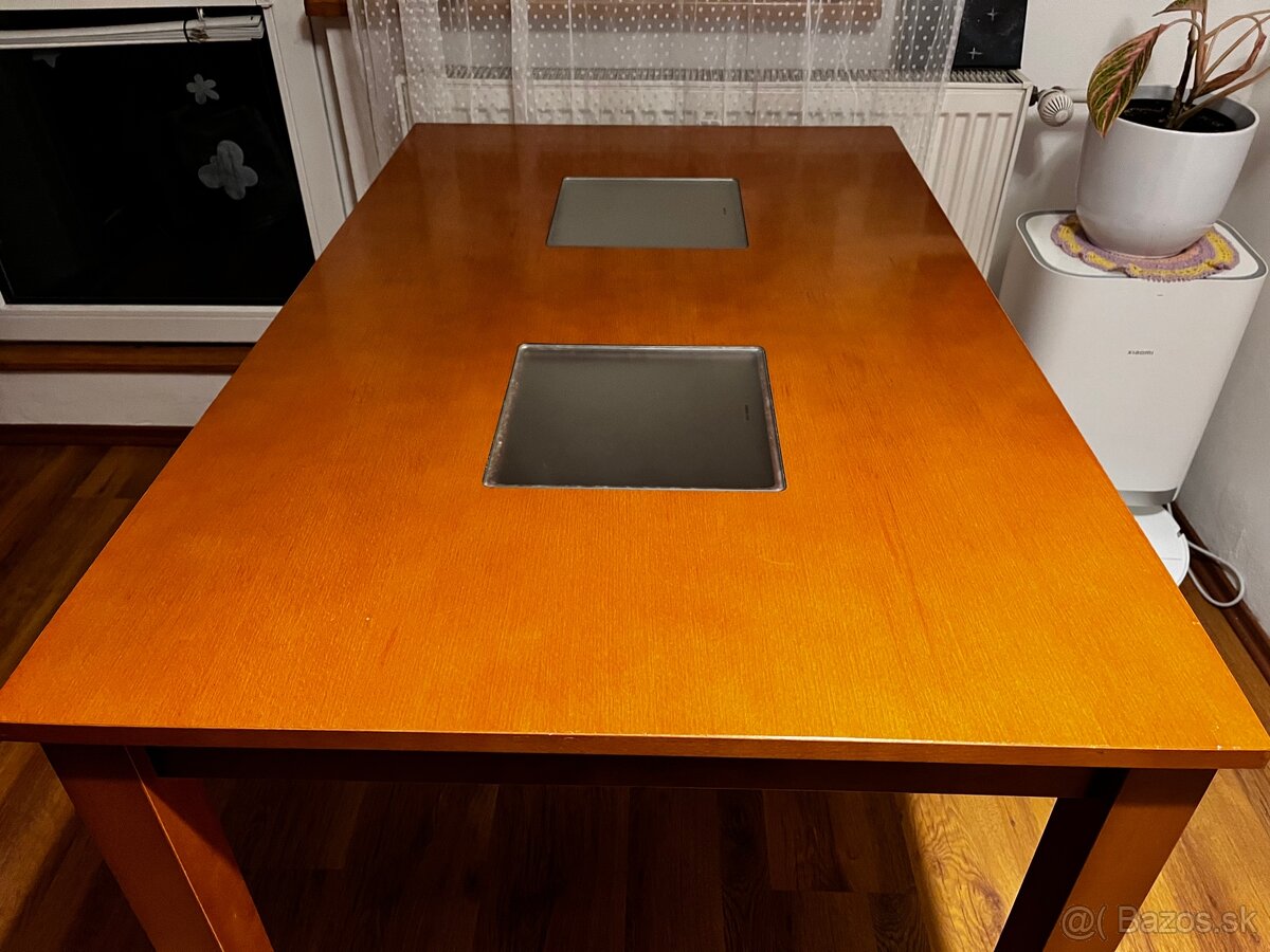 Jedálenský stôl - 2