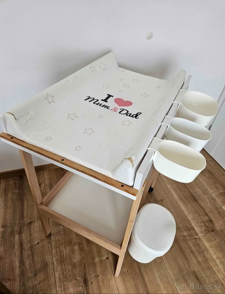 Sniglar - vylepseny prebalovaci pult - 2