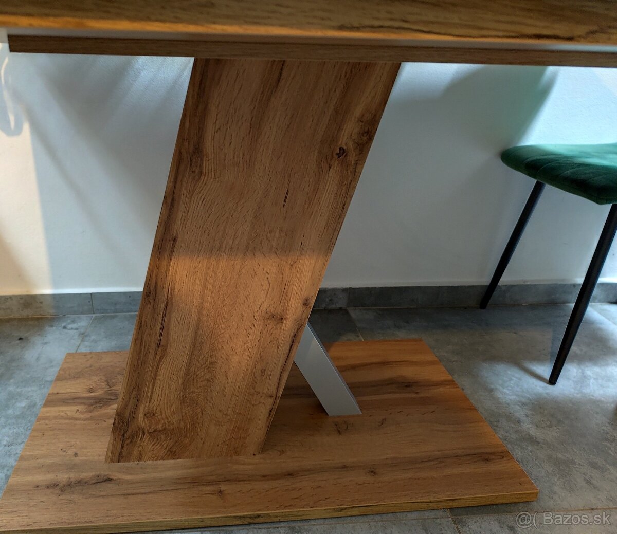 Jedálenský stôl - 2