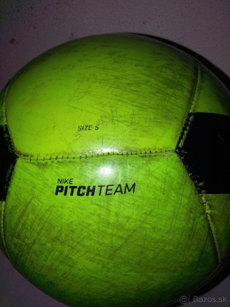Futbalová lopta nike pitch team zelená - 2