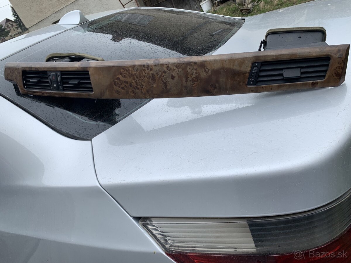 plasty palubnej dosky BMW e60 - 2