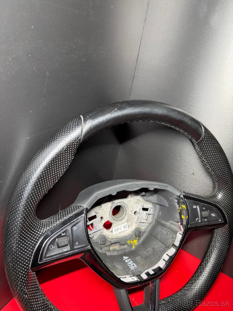 Trojramenný volant Škoda Octavia 3 - 2