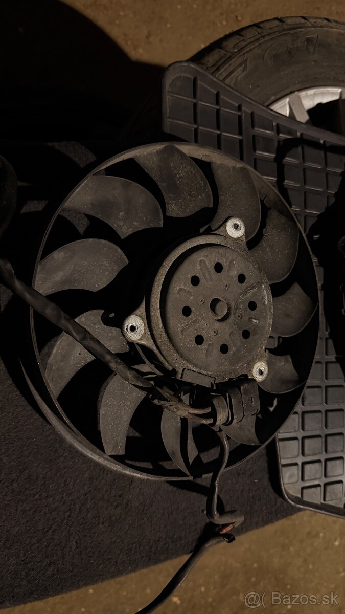 A4 B7 ventilátor chladiča vody - 2