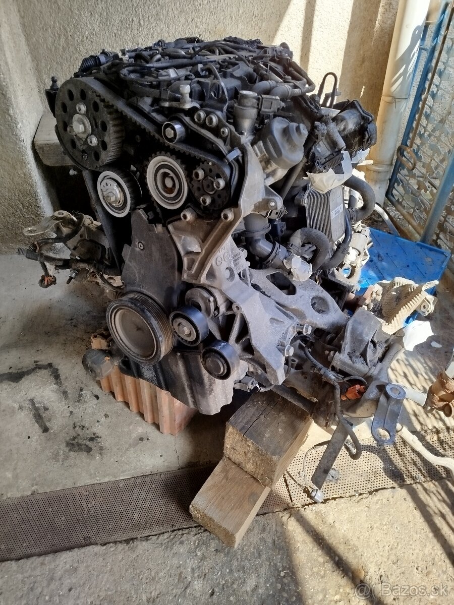 Motor AUDI A4 - 2