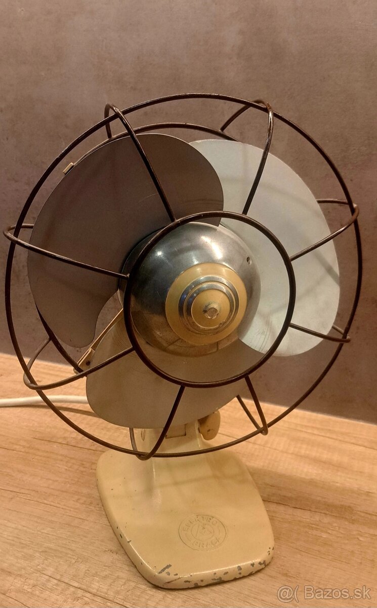 Starožitný ventilátor PRAGA - 2