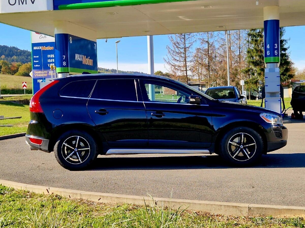 Volvo xc60 2,4D D5 151kw 4x4 - 2