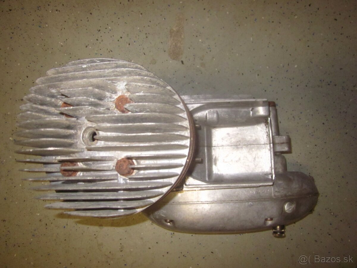 Jawa 250 panelka typ 559 motor - 2