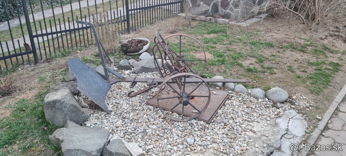 Dekoracia do zahrady konsky pluh - 2