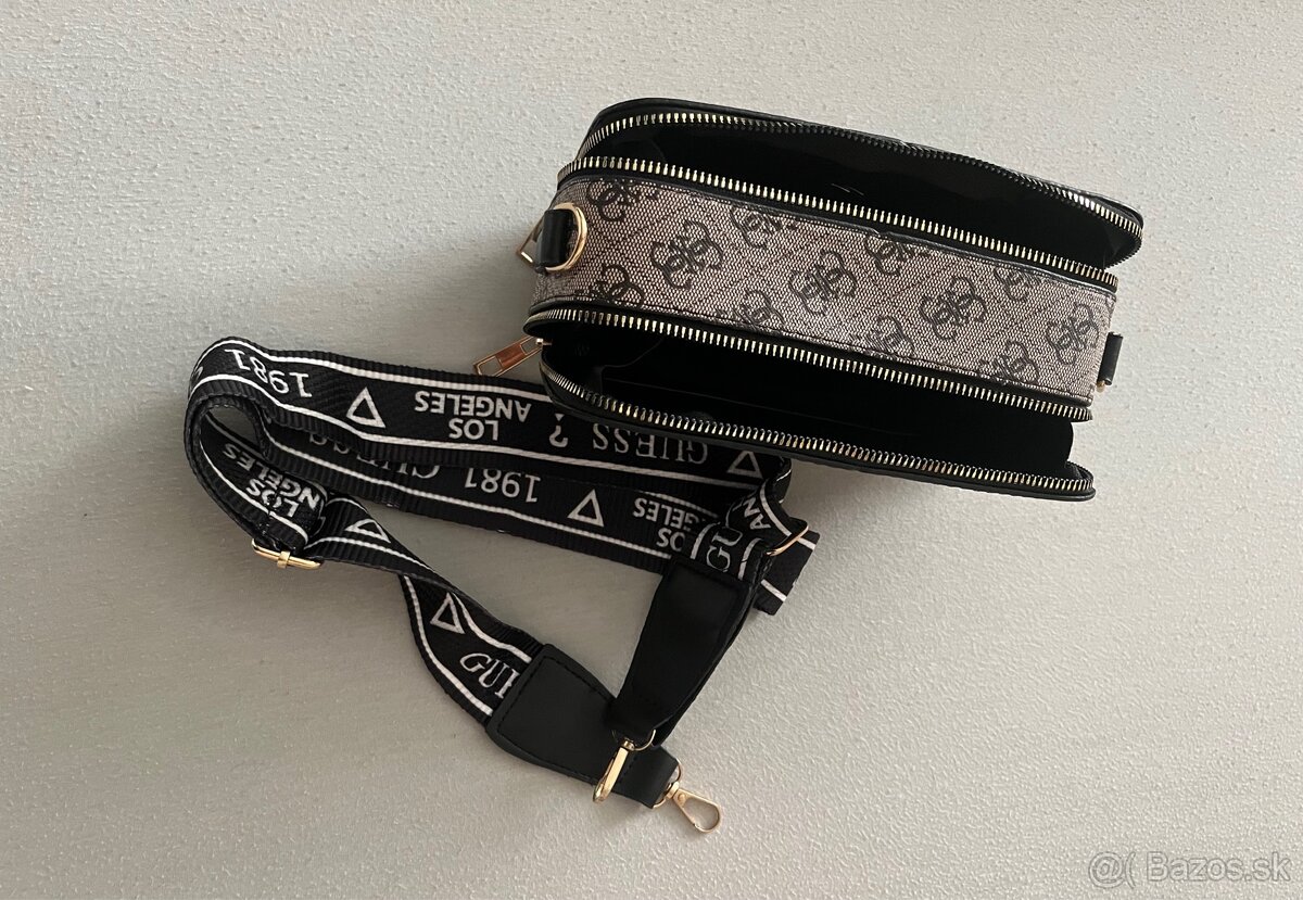 Kabelka Guess cez plece - 2