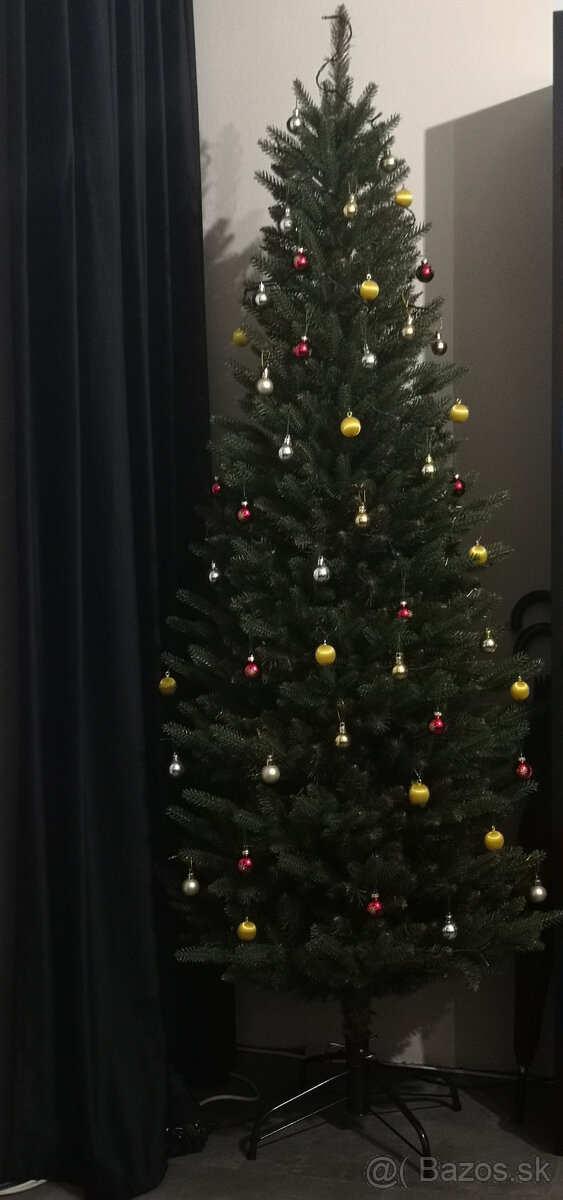 Hustý vianočný stromček 3D Smrek Štíhly 180cm - 2
