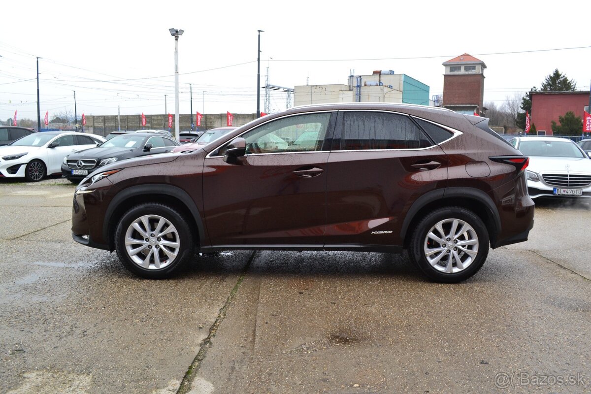 Lexus NX 300h AWD Luxury MARK & LEVINSON - 2