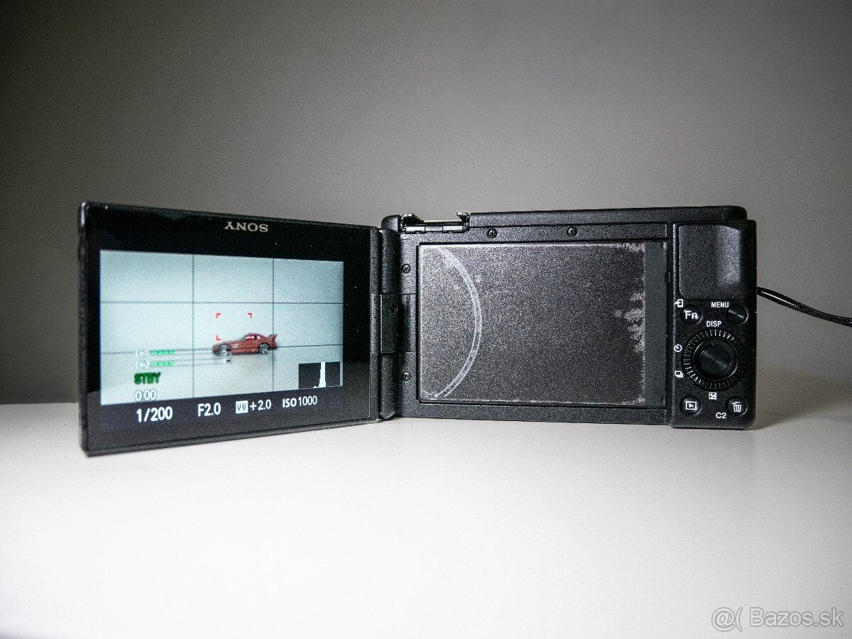 Sony ZV-1 + flash + grip + 4 baterky - 2