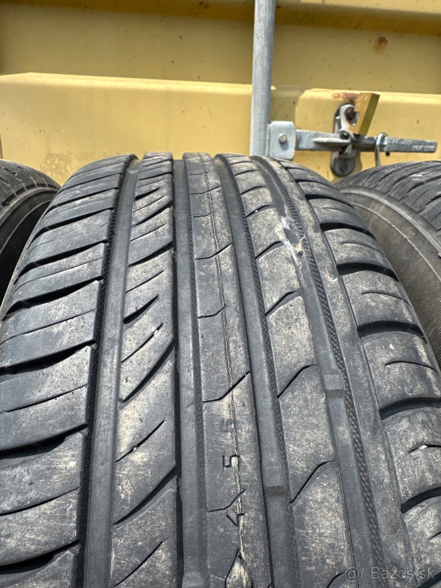 195/65 R15 - 2