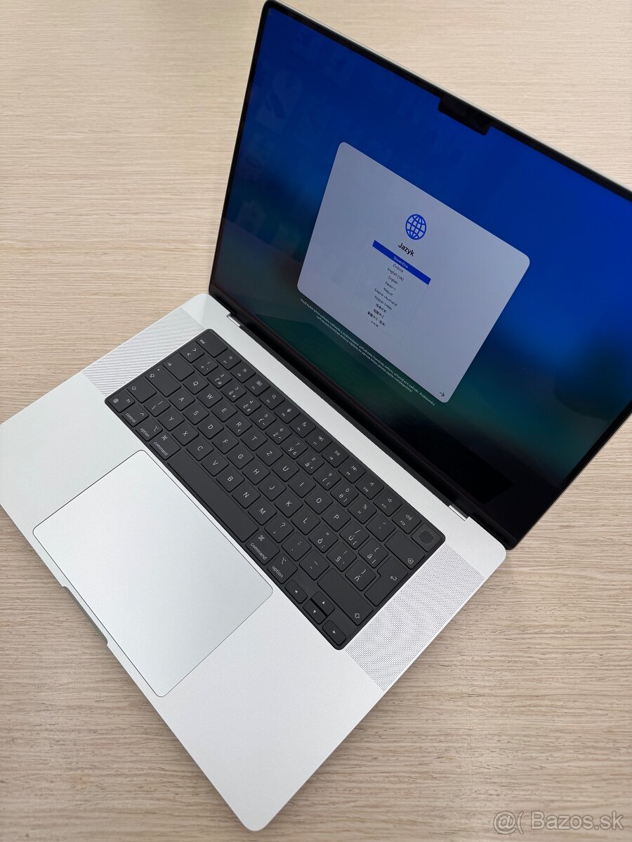 MacBook Pro (16-palcový, 2021) - 2