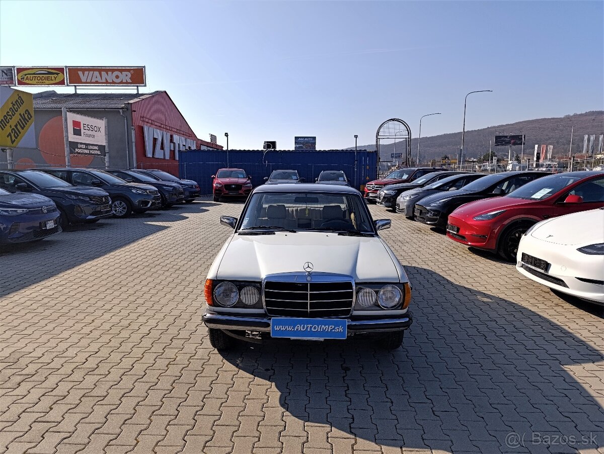 Mercedes Benz 123 200D - 2