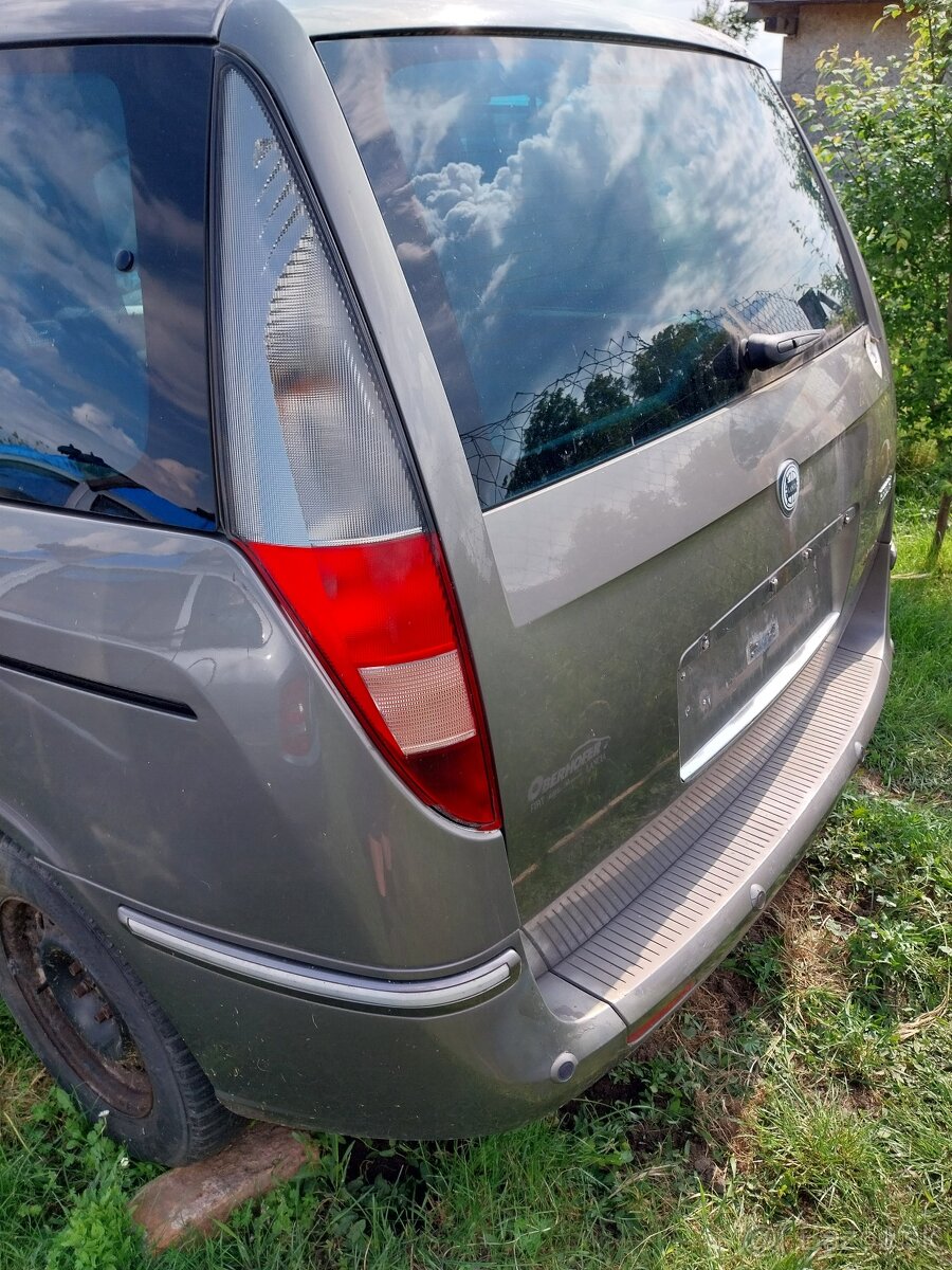 Lancia Phedra 2,2 diesel r.v.2006. - 2