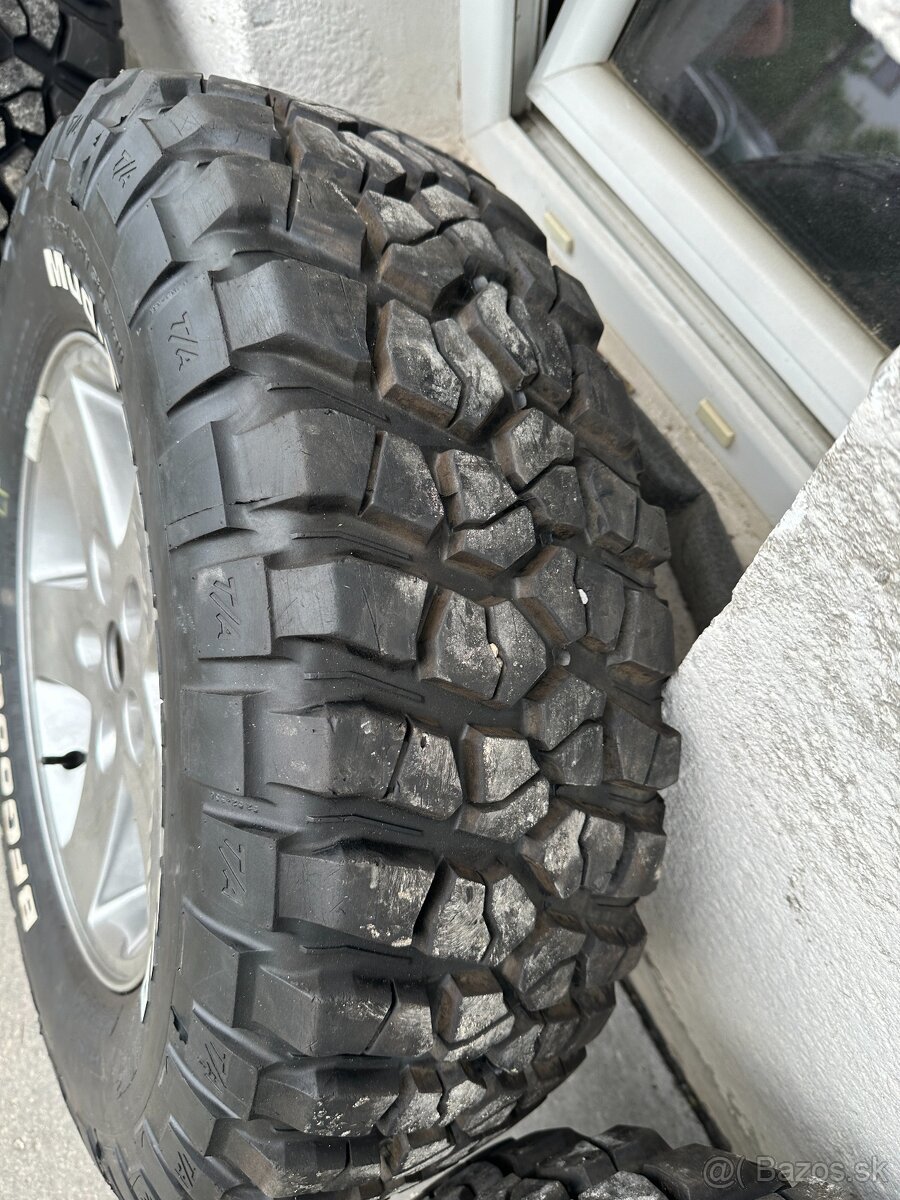Jeep Wrangler BFGoodrich 265/70 R1 - 2