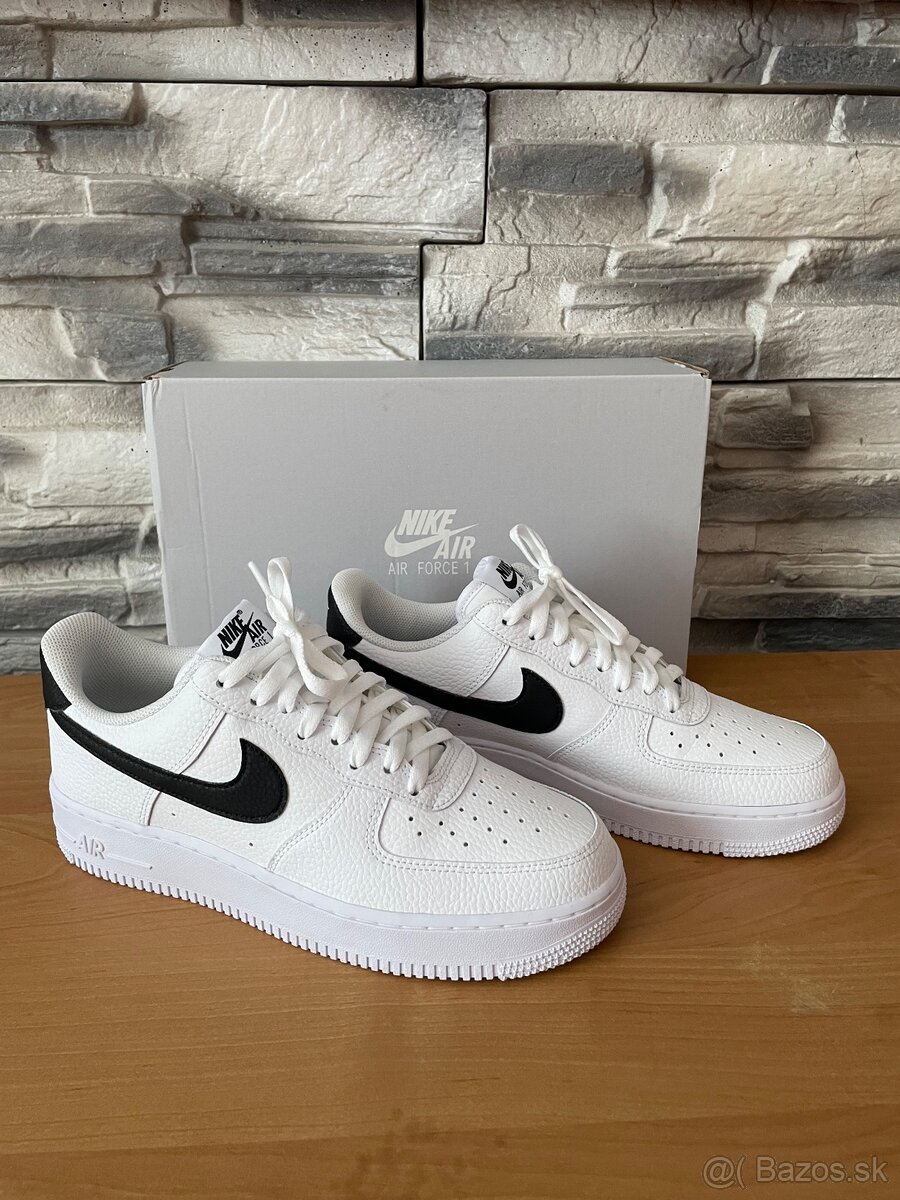 NIKE AIR FORCE 1'07 - 2
