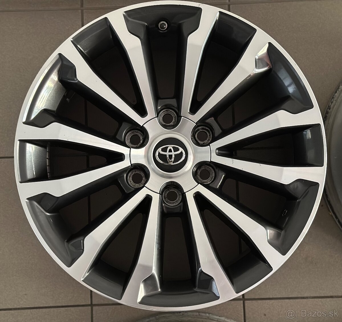 Originál elektróny ® Toyota Land Cruiser, Hilux 6x139,7 R19