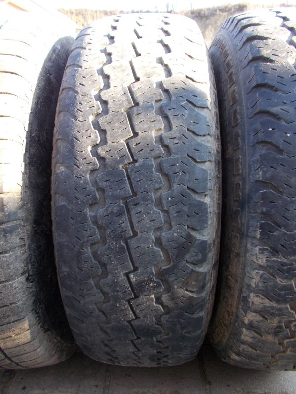 Pneumatiky Kumho 235/75R15 letné 2ks - 2
