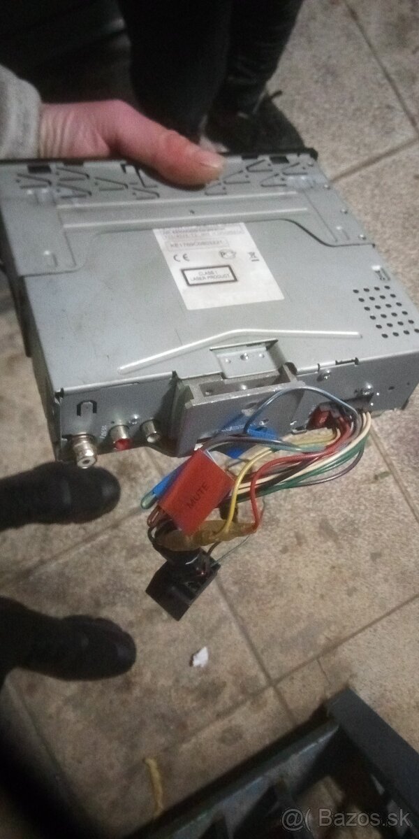 Kenwood auto radio - 2