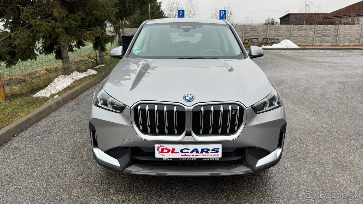 BMW iX1 30 xDrive - 2