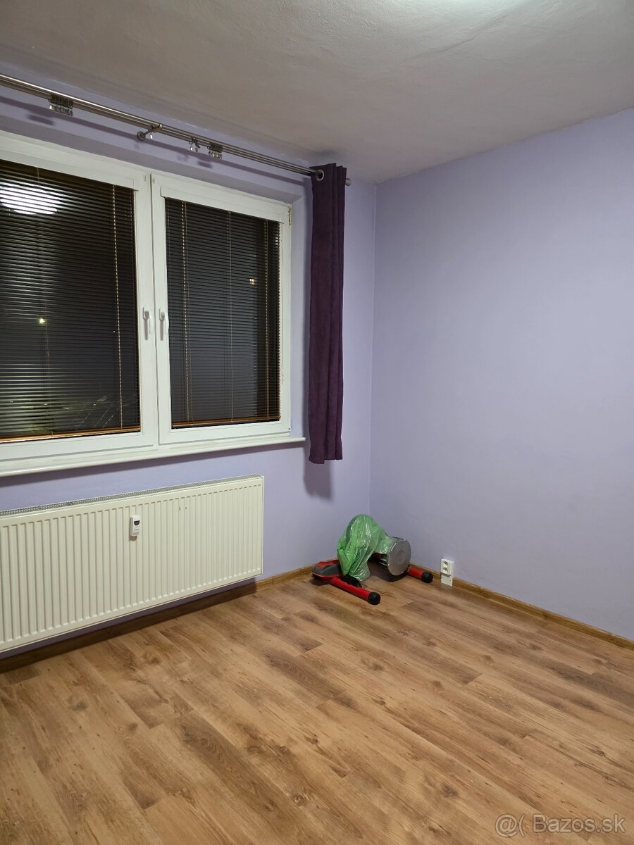 3 izbový byt 70m2 v SNV Západ 1 - 2