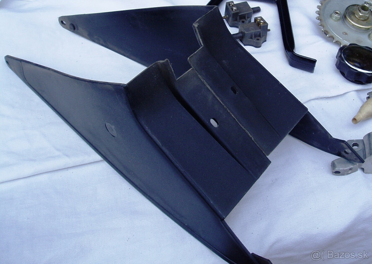 - STELLA - BLATNÍK - Bočné -Kryty - Orig. - - 2