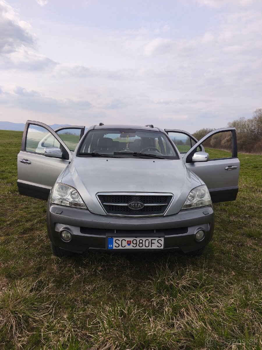 Predám Kia Sorento rok 2003 - 2