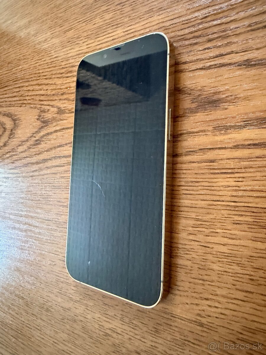 iPhone 13 pro zlatý - 2