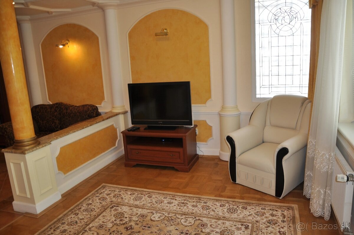 Realitný kancelária REALADR s.r.o. - 2