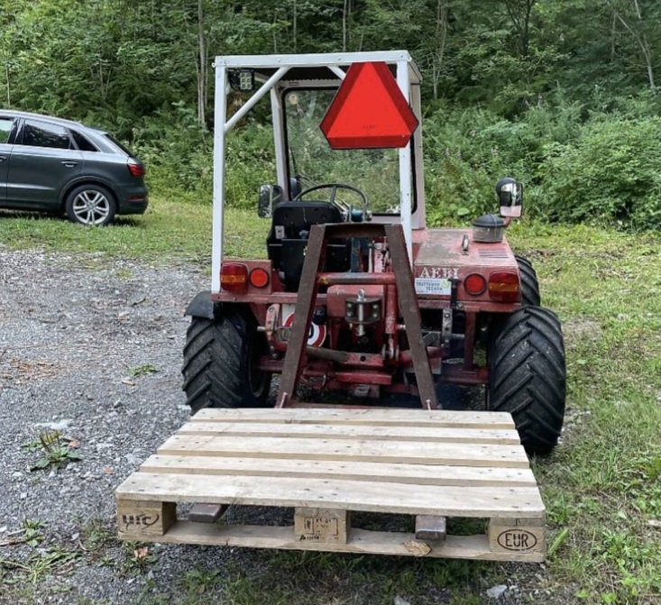 Horská kosačka aebi tt 33 4x4 - 2