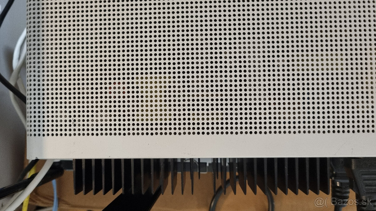 1x cisco switch WS-C2960C-8PC-L POE | 8 portový - 2