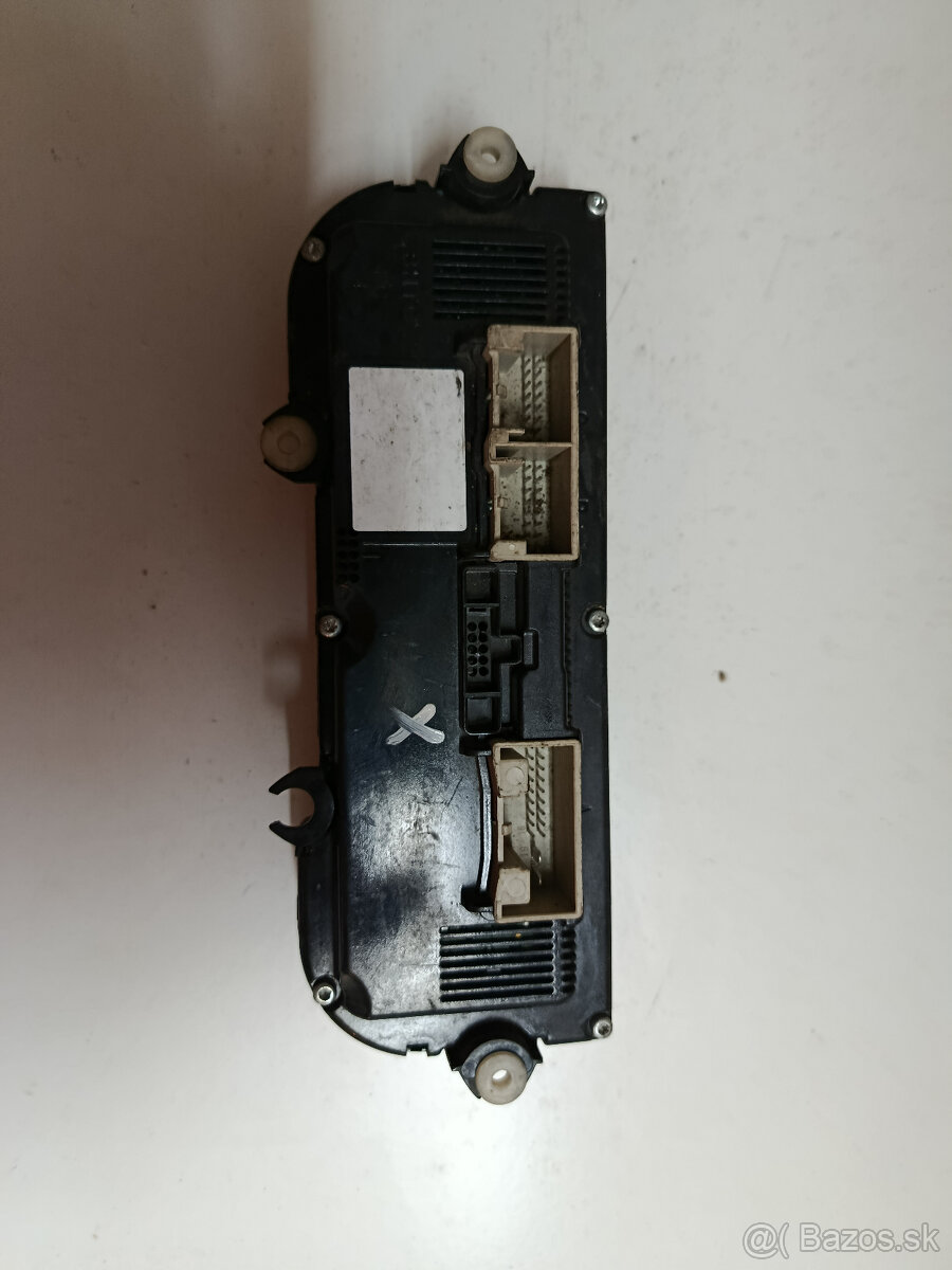 ovladanie kurenia SKODA SUPERB II 789586-55 40€ - 2