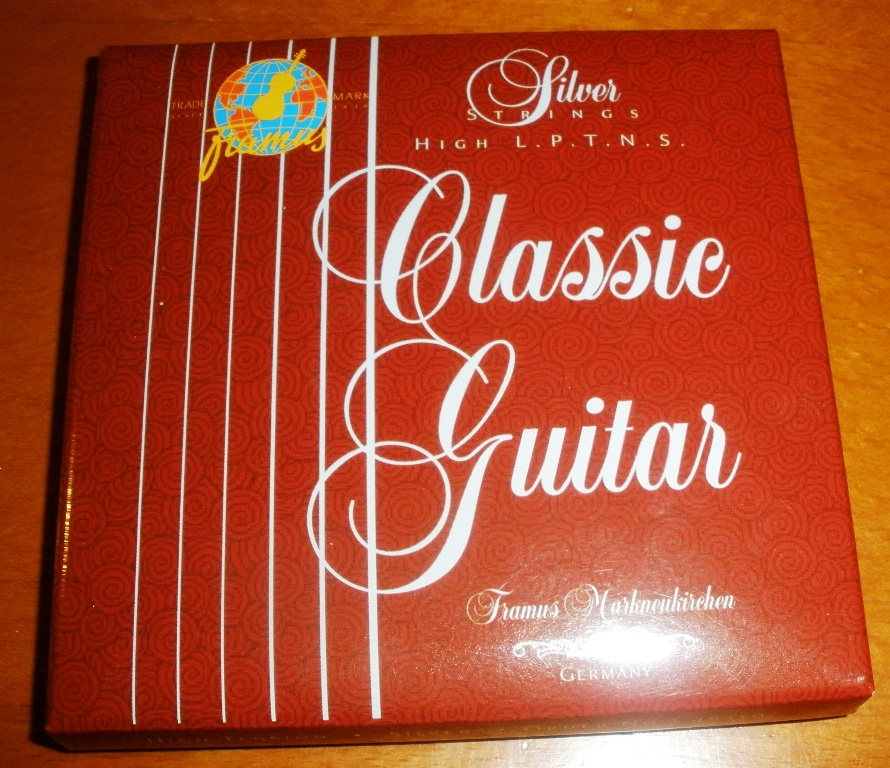 Predám klasickú gitaru - znížená cena - 2