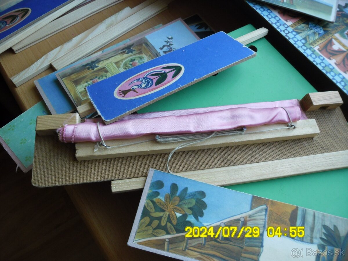 Stare hračky divadielko - 2