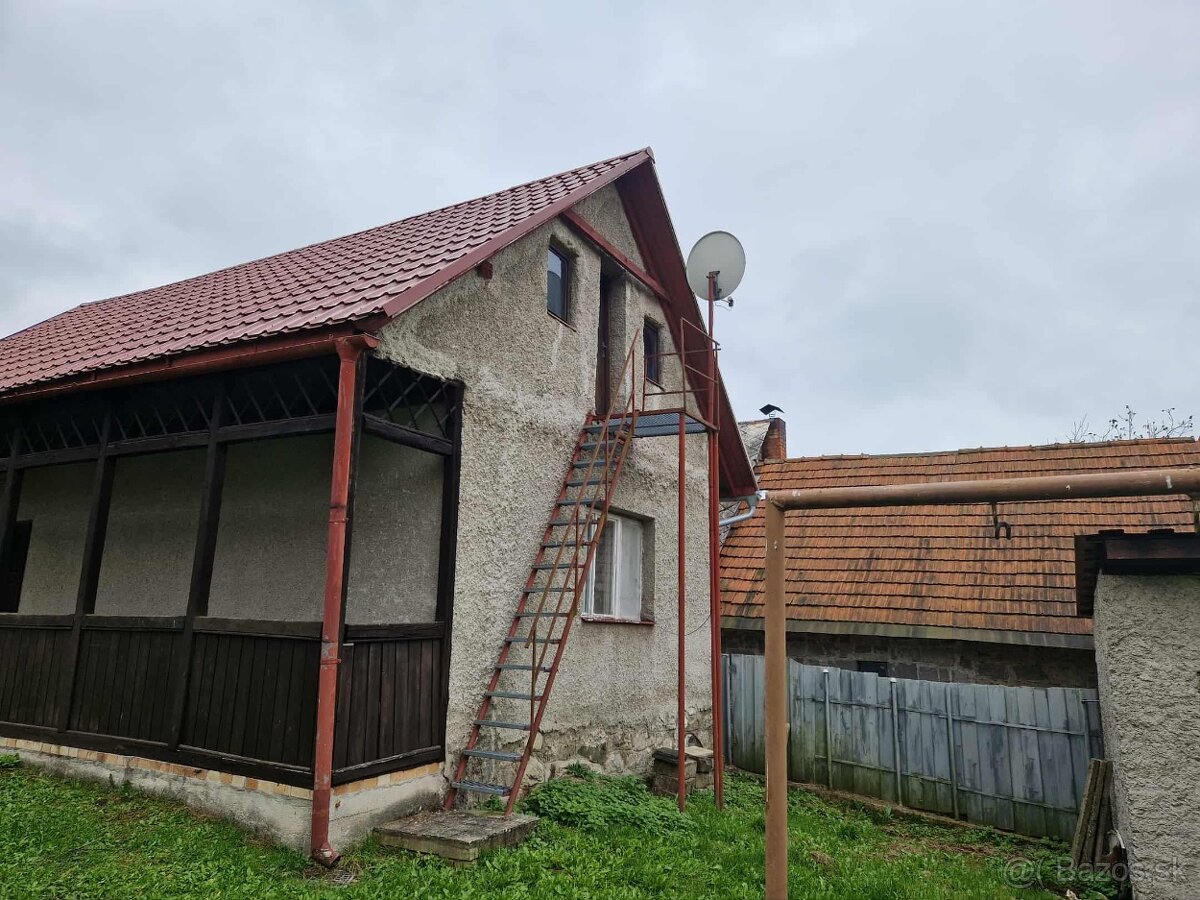 Na predaj rodinný dom / chalupa v malebnej obci Temeš - 2