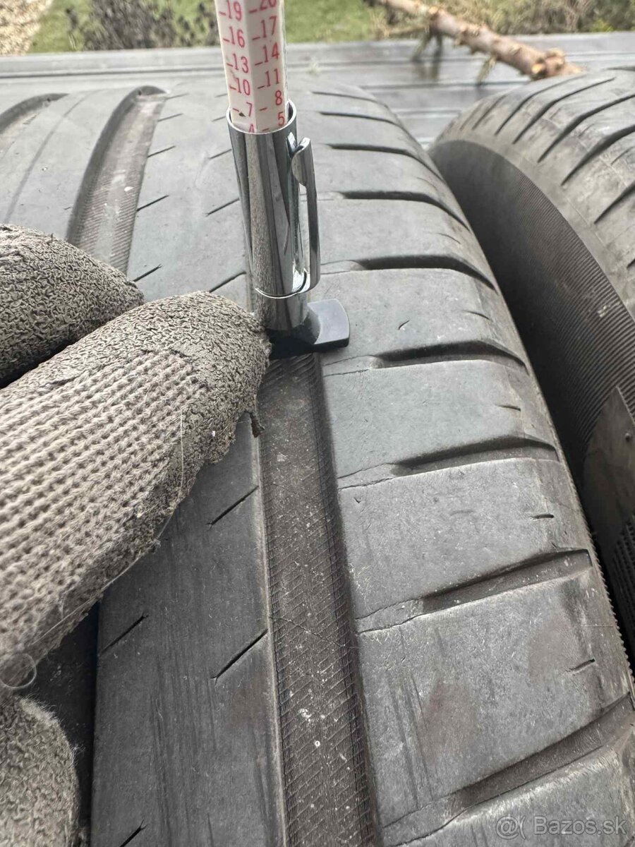 255/55 R19 letne pneu Michelin - 2