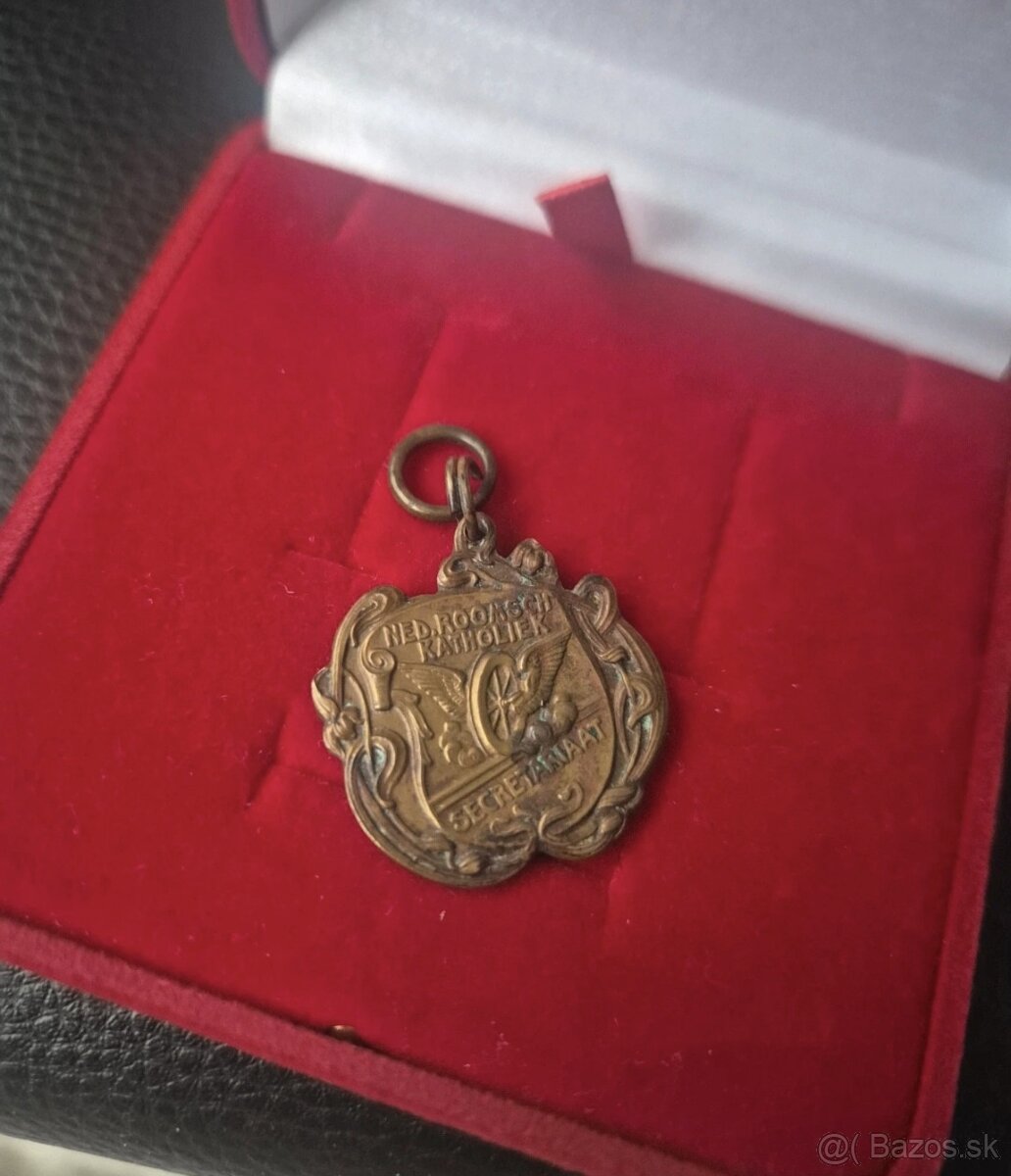 Starožitný odznak - 2