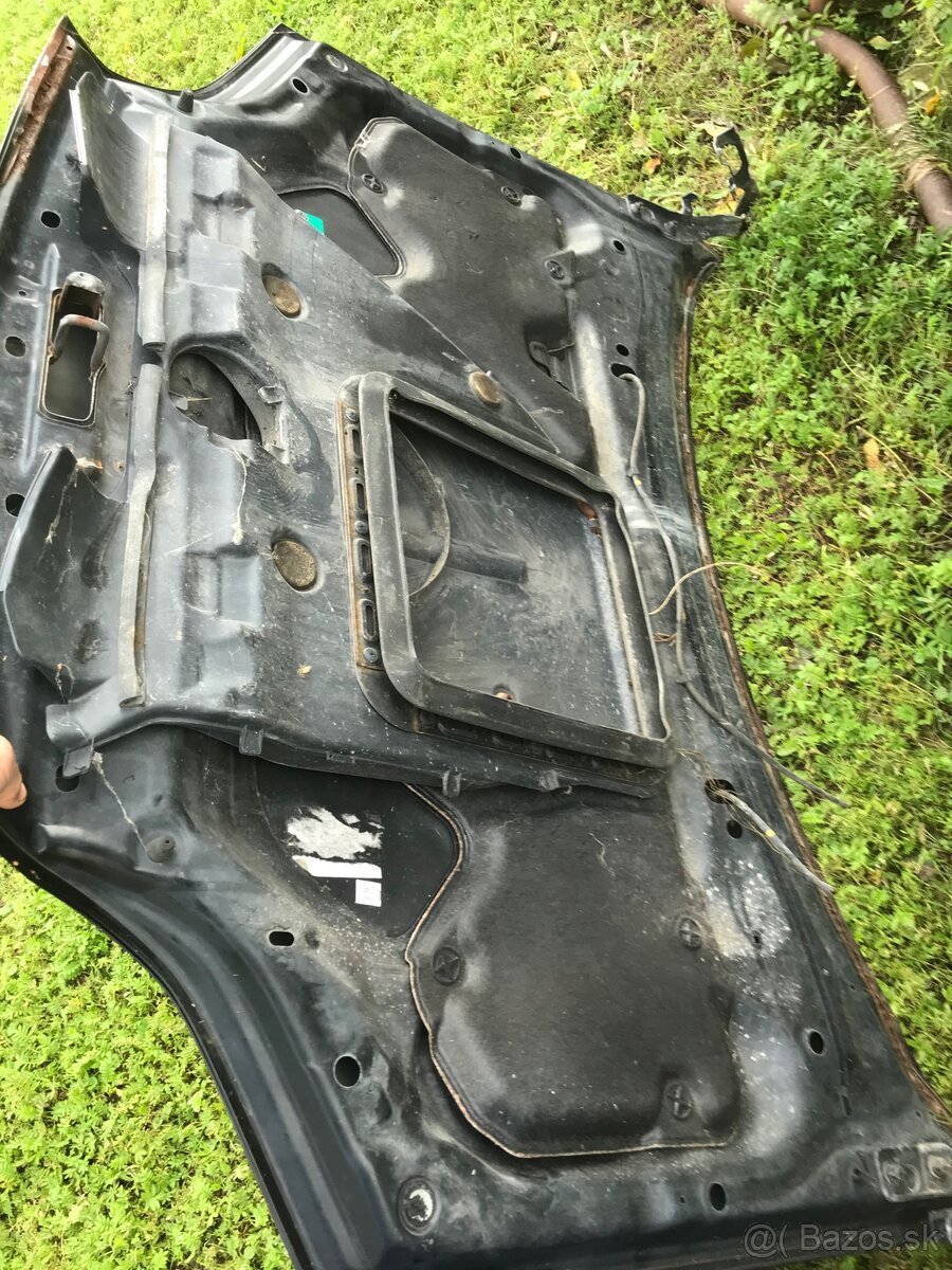 Predná kapota X-trail T30 - 2