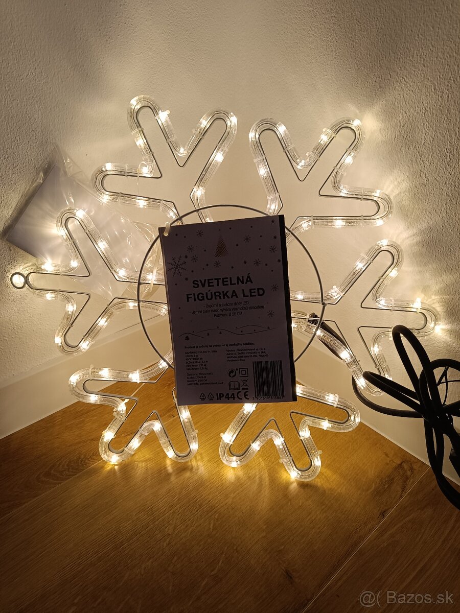 Svietiaca vianočná dekoracia - 2