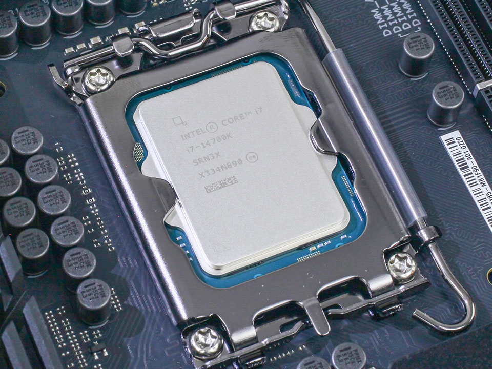 20jadrový procesor intel core i7 14700K socket 1700 - 2