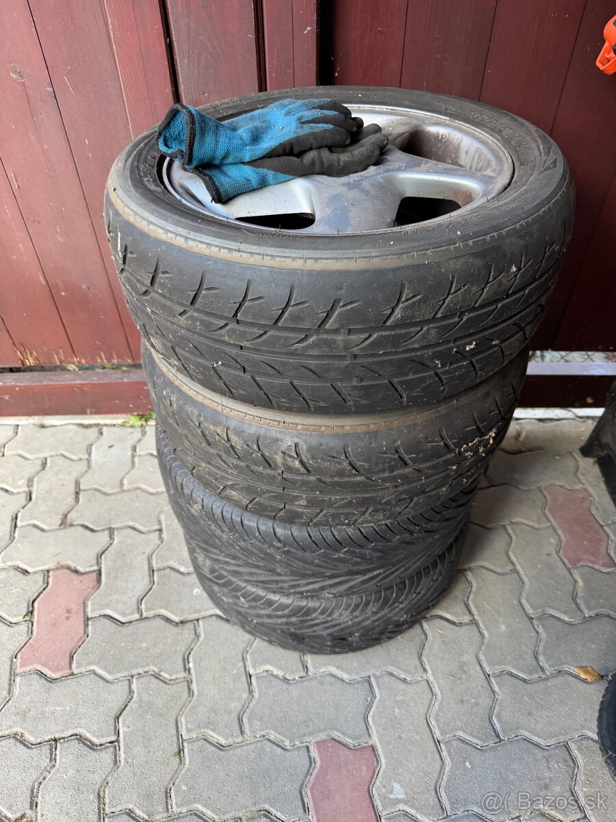 Predám kolesá na Volvo 850 - 2